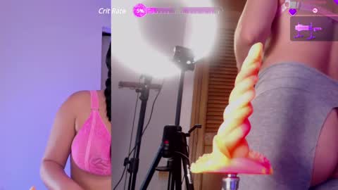 Snapshot of zoe202 chatting on February 2025 11:39:02 AM Zoe 3 online show from February 2025 11:39:02 AM