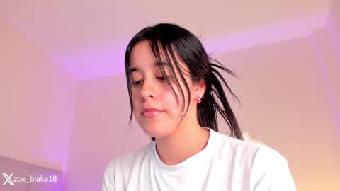 Zoe online show from December 2024 12:44:01 AM