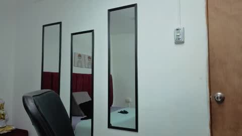 zoe_blond online show from December 2025 04:09:01 AM