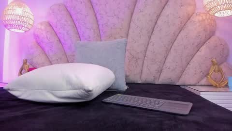 zoe_blosson online show from May 2026 01:58:02 AM