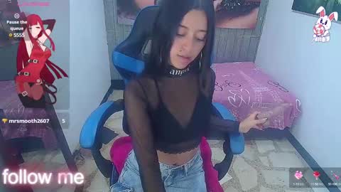 Z O E online show from January 2025 09:19:01 PM