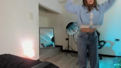 zoe_dear online show from April 2026 01:47:02 AM