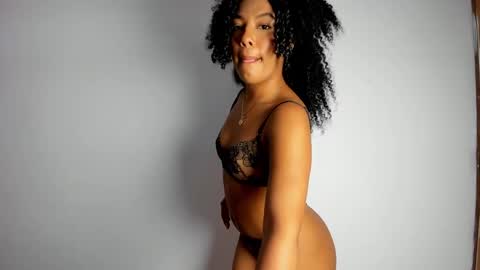 zoe_hot55 online show from January 2025 03:13:02 PM