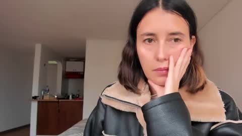 ZOE online show from February 2025 10:33:01 PM