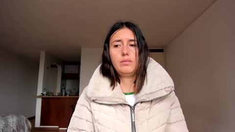 ZOE online show from February 2025 09:25:02 PM