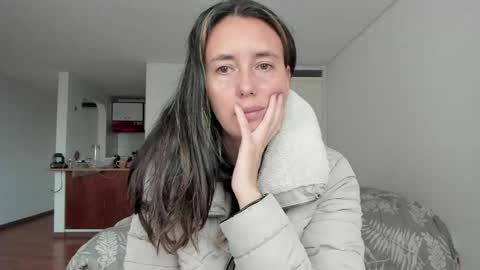 ZOE online show from April 2026 09:53:02 PM