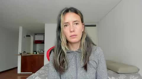 ZOE online show from May 2026 07:52:02 PM