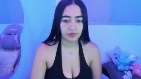 zoe_jones7 online show from March 2026 07:01:01 AM