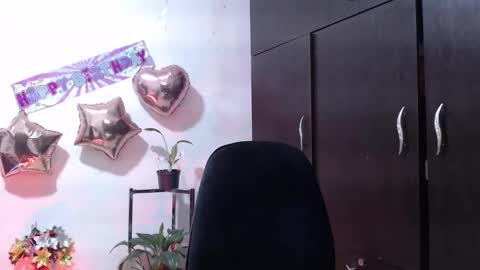 ZOE online show from December 2025 03:57:01 AM