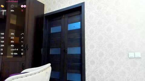 Zoe online show from December 2024 01:38:02 PM