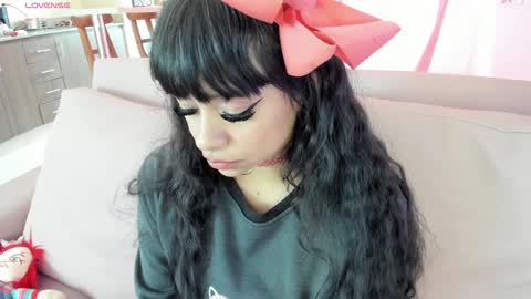 zoe_sullivan_ online show from January 2025 12:31:02 PM