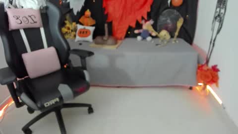 zoe_sullivan_ online show from October 2025 10:02:01 AM