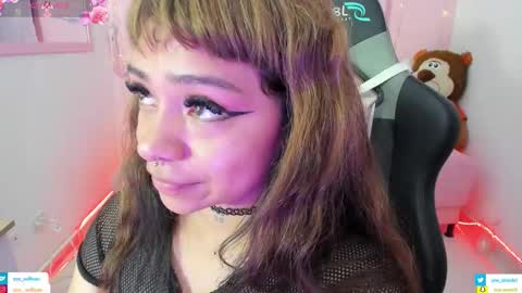 zoe_sullivan_ online show from November 2025 09:40:01 AM