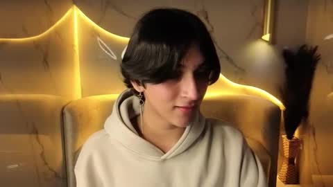 Zoe online show from November 2025 08:30:01 PM