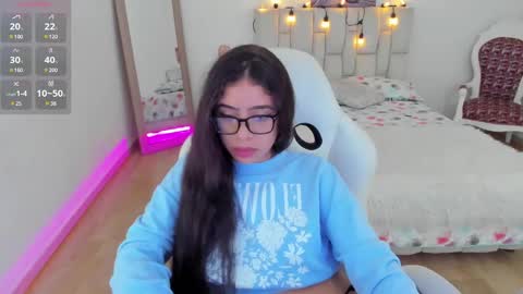 Zoe online show from February 2025 02:26:01 PM