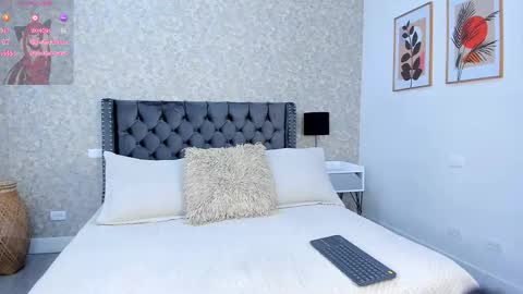 Zoe  online show from January 2026 07:41:01 PM