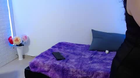 Snapshot of zoe_velvet chatting on March 2025 02:59:02 AM Carolina online show from March 2025 02:59:02 AM