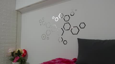 Snapshot of zoe_velvet chatting on October 2025 08:42:01 PM Carolina online show from October 2025 08:42:01 PM