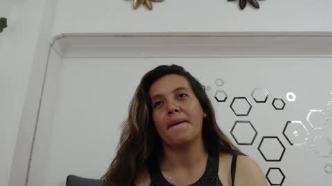 Snapshot of zoe_velvet chatting on November 2025 10:20:02 PM Carolina online show from November 2025 10:20:02 PM