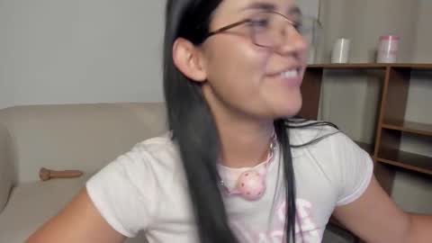 Zoe online show from March 2026 05:44:01 AM