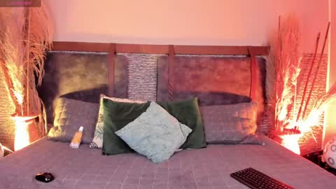 Zoe online show from December 2024 02:43:02 PM