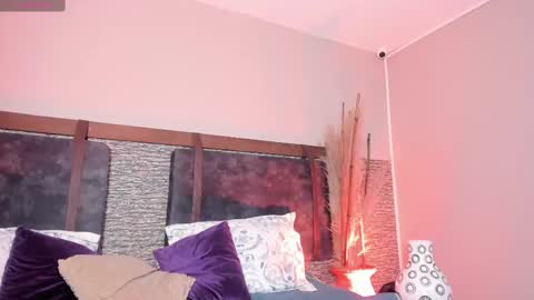 Zoe online show from March 2025 01:50:02 PM