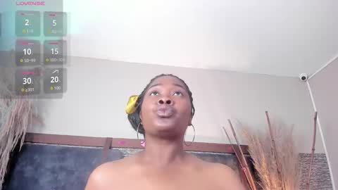 Zoe online show from October 2025 10:45:01 AM