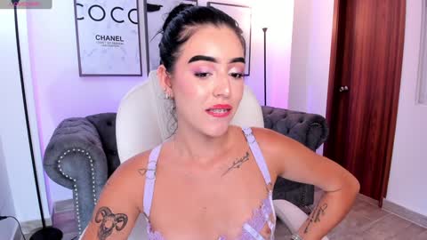  zoee jackson online show from January 2025 07:03:01 PM