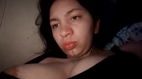 Snapshot of zoee_jhonnyy chatting on February 2026 08:51:01 AM zoee jhonnyy online show from February 2026 08:51:01 AM