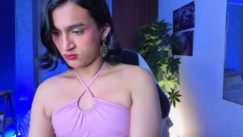 Snapshot of zoee_kiss_ chatting on June 2026 05:10:01 AM ZOE online show from June 2026 05:10:01 AM