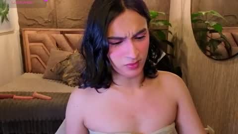 ZOE online show from August 2026 06:37:02 AM