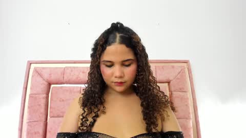 zoee online show from December 2024 06:21:01 AM