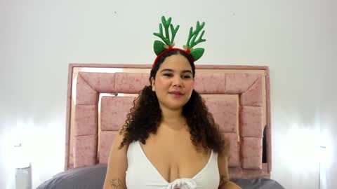 zoee online show from December 2024 02:43:02 AM