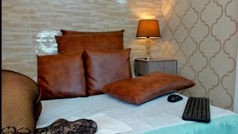 ZoeeSmitth online show from December 2024 06:11:01 PM