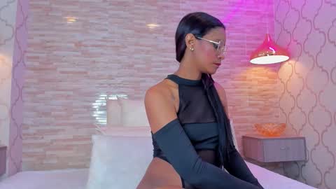 ZoeeSmitth online show from December 2025 11:49:02 AM