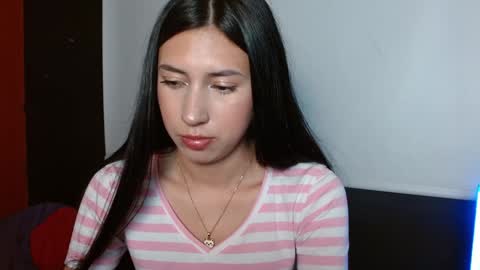 Laura  online show from December 2024 08:25:02 PM