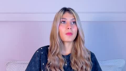 Zoe online show from October 2025 11:18:01 AM