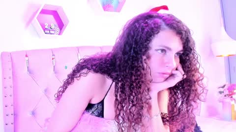 Zoe online show from December 2024 08:10:02 PM