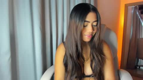 zoei_moon online show from April 2026 06:58:02 PM
