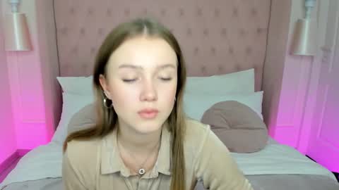 Zoe online show from November 2025 01:22:01 PM