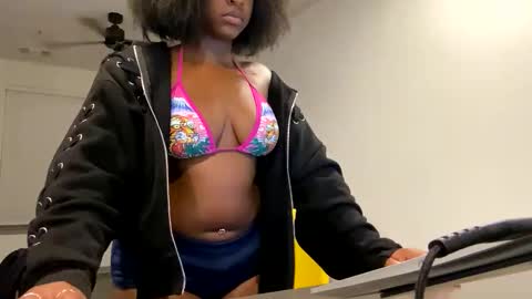 Zoe online show from May 2026 08:32:01 AM