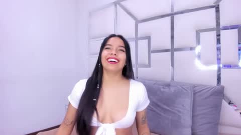 Snapshot of zoeswanx chatting on February 2025 01:25:01 PM ZoeSwam online show from February 2025 01:25:01 PM