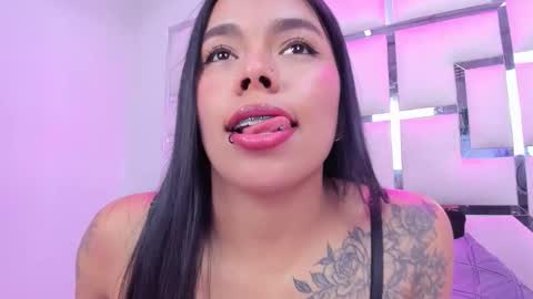 Snapshot of zoeswanx chatting on February 2026 02:43:02 PM ZoeSwam online show from February 2026 02:43:02 PM