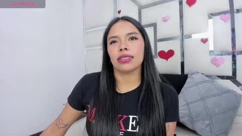 Snapshot of zoeswanx chatting on February 2026 02:14:01 PM ZoeSwam online show from February 2026 02:14:01 PM