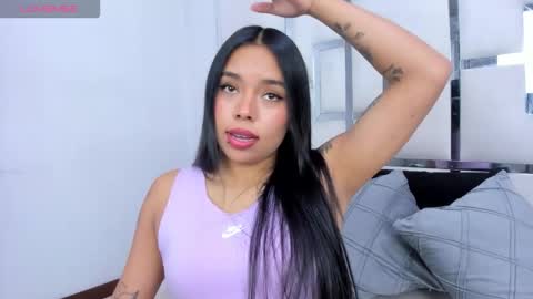 Snapshot of zoeswanx chatting on February 2026 01:43:01 PM ZoeSwam online show from February 2026 01:43:01 PM