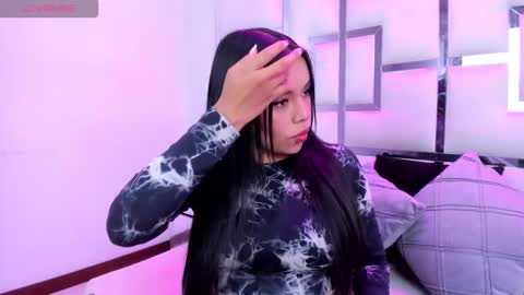 Snapshot of zoeswanx chatting on February 2026 02:50:02 PM ZoeSwam online show from February 2026 02:50:02 PM