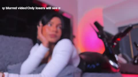 zoevidal_ online show from January 2025 06:00:01 PM