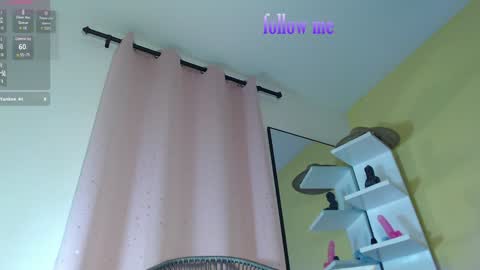 zoey fox  online show from January 2025 05:00:02 AM