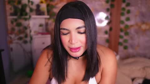 zoey fox  online show from April 2026 12:23:01 AM