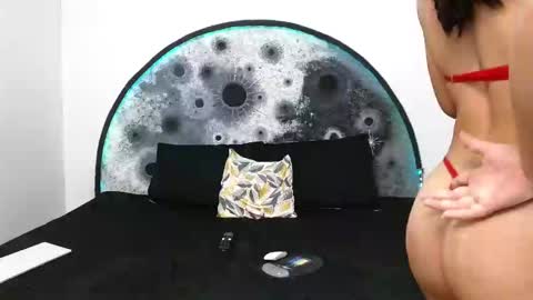 Snapshot of zoey_jayden chatting on February 2025 11:54:02 PM Zoey Jayden online show from February 2025 11:54:02 PM